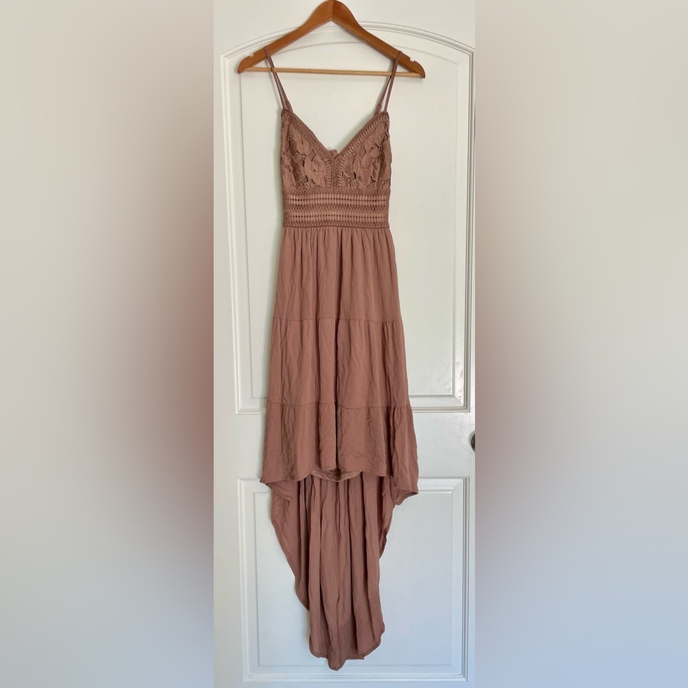 Streetwear Society Women’s Tiered Maxi Dress in Dusty Rose